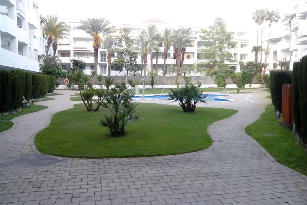 Bonito Apartamento De 3 Hab. Con Jardin Roses Extérieur photo